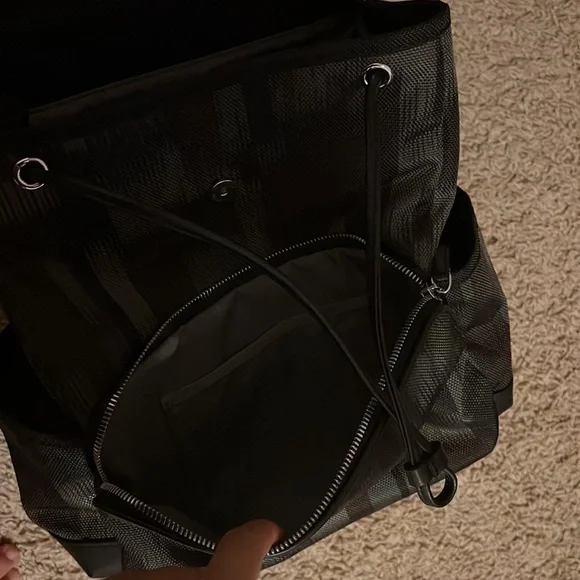 NWOT Tumi Backpack - Picture 4 of 12